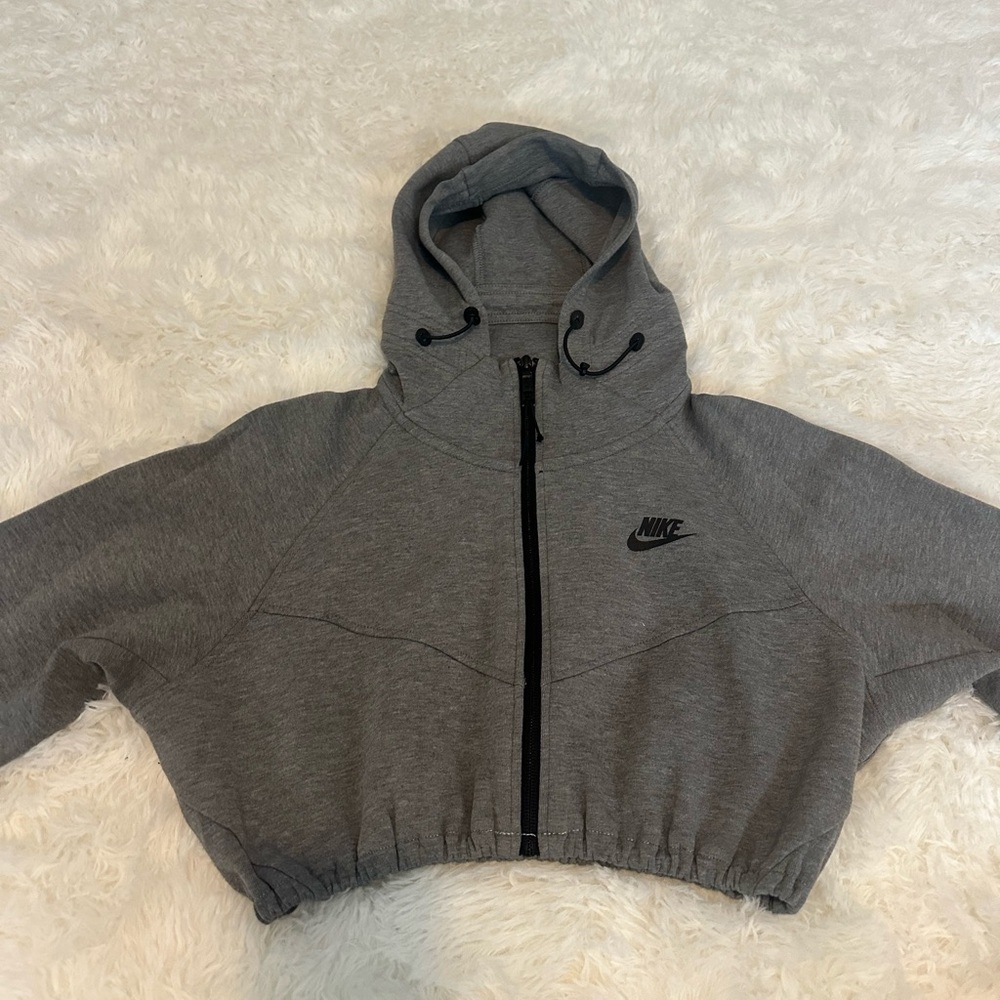 women’s nike tech crop